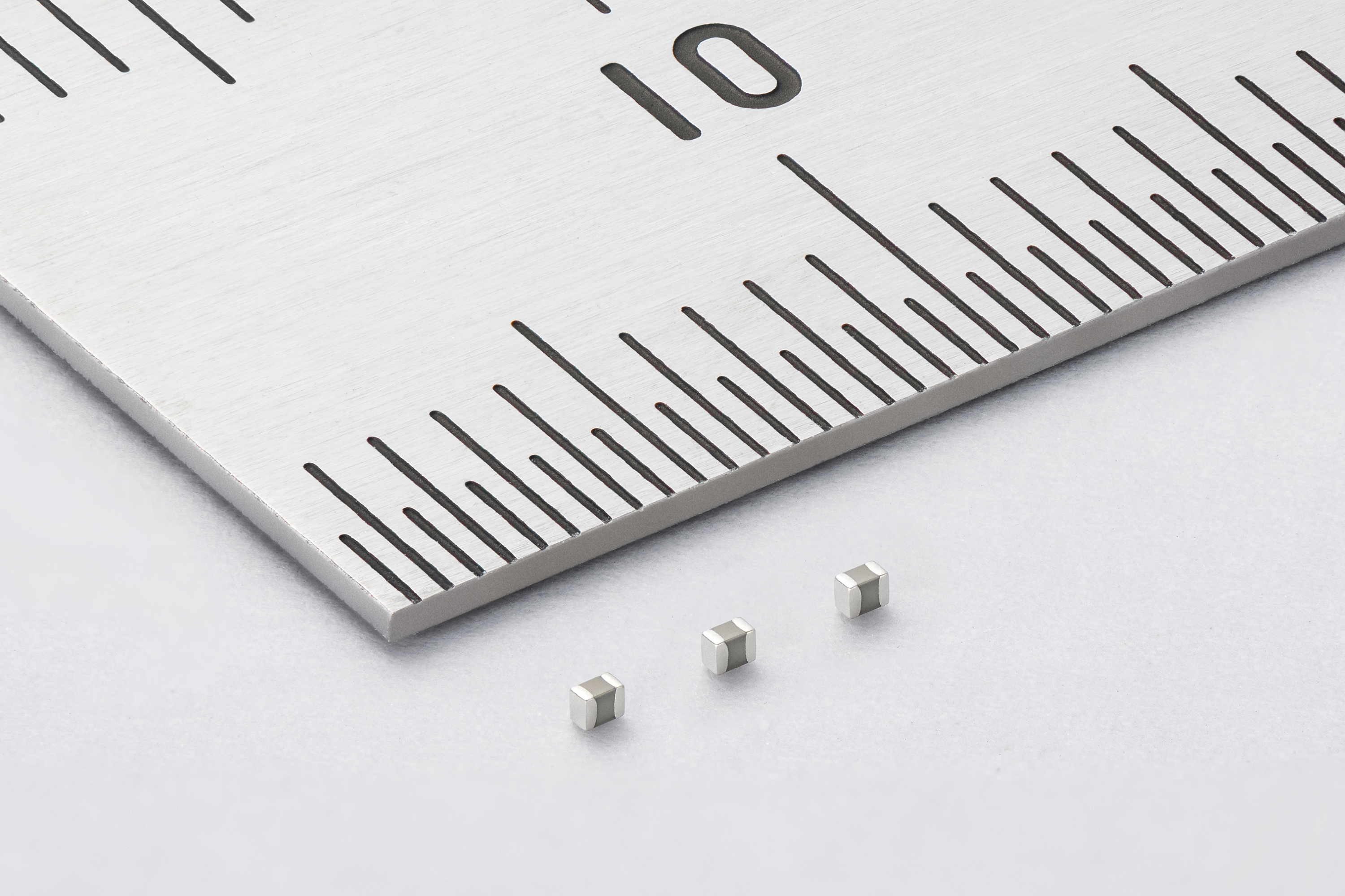 Murata Successfully Raises Capacitance Per Unit Area Benchmark with Industry-Leading 10μF MLCCs